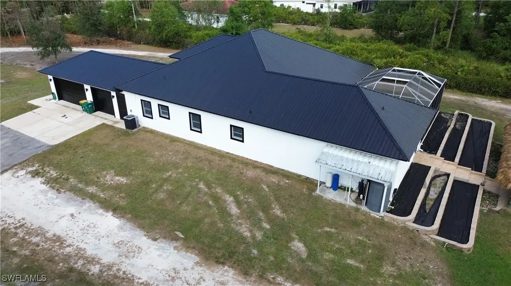 570 31st Street NW Naples FL 34120