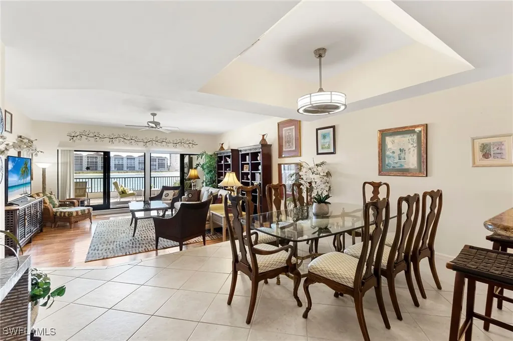 305 La Peninsula Boulevard Naples FL 34113