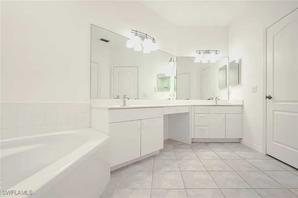 15161 Storrington Place Naples FL 34110