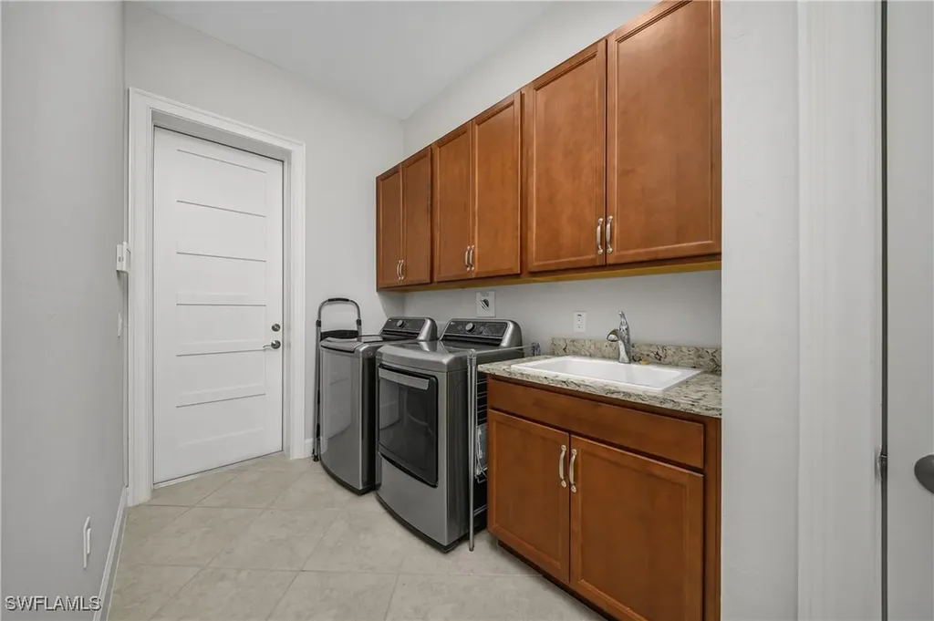 6552 Dominica Drive Naples FL 34113