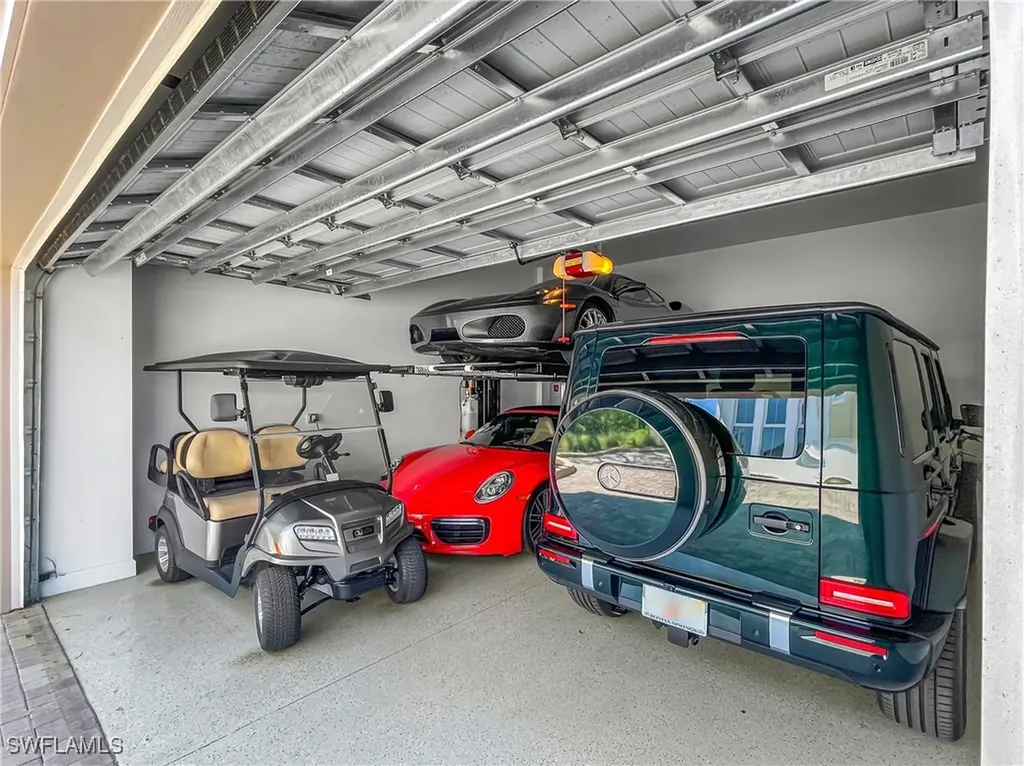 6552 Dominica Drive Naples FL 34113