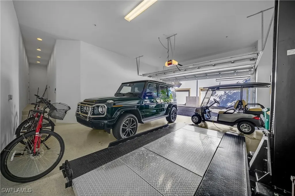 6552 Dominica Drive Naples FL 34113