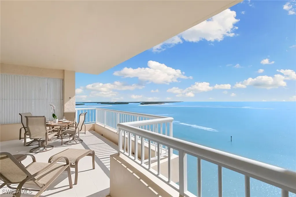 Marco Island FL, 990 Cape Marco Drive, Unit 1102