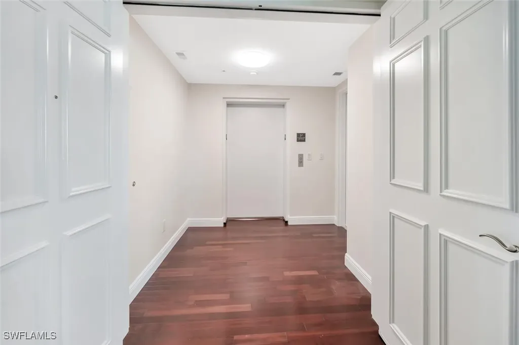 275 Indies Way Naples FL 34110