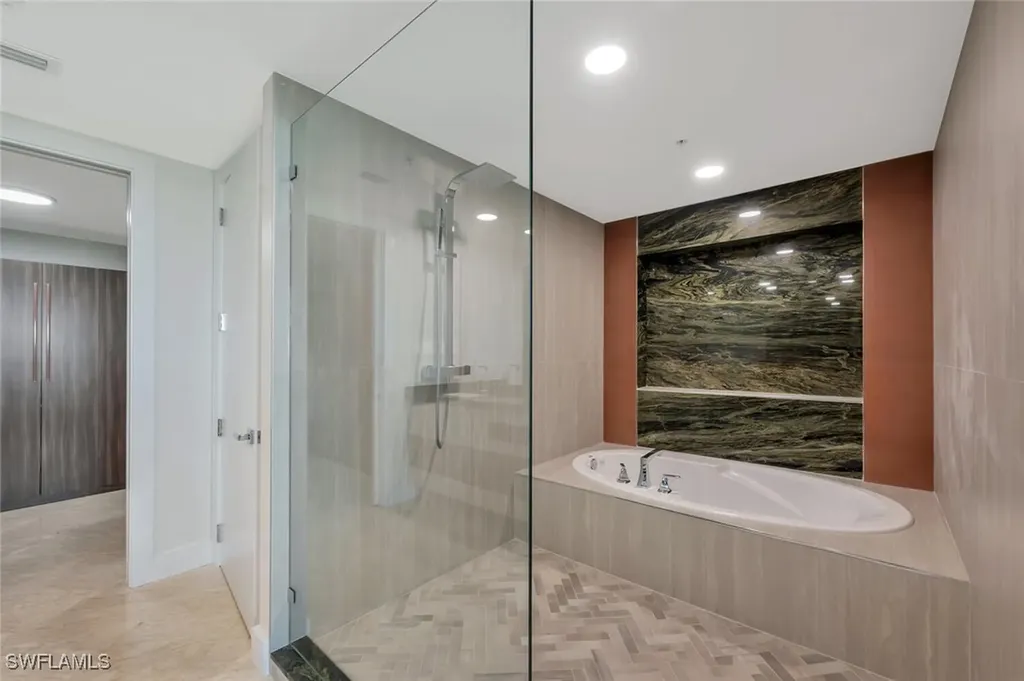 275 Indies Way Naples FL 34110