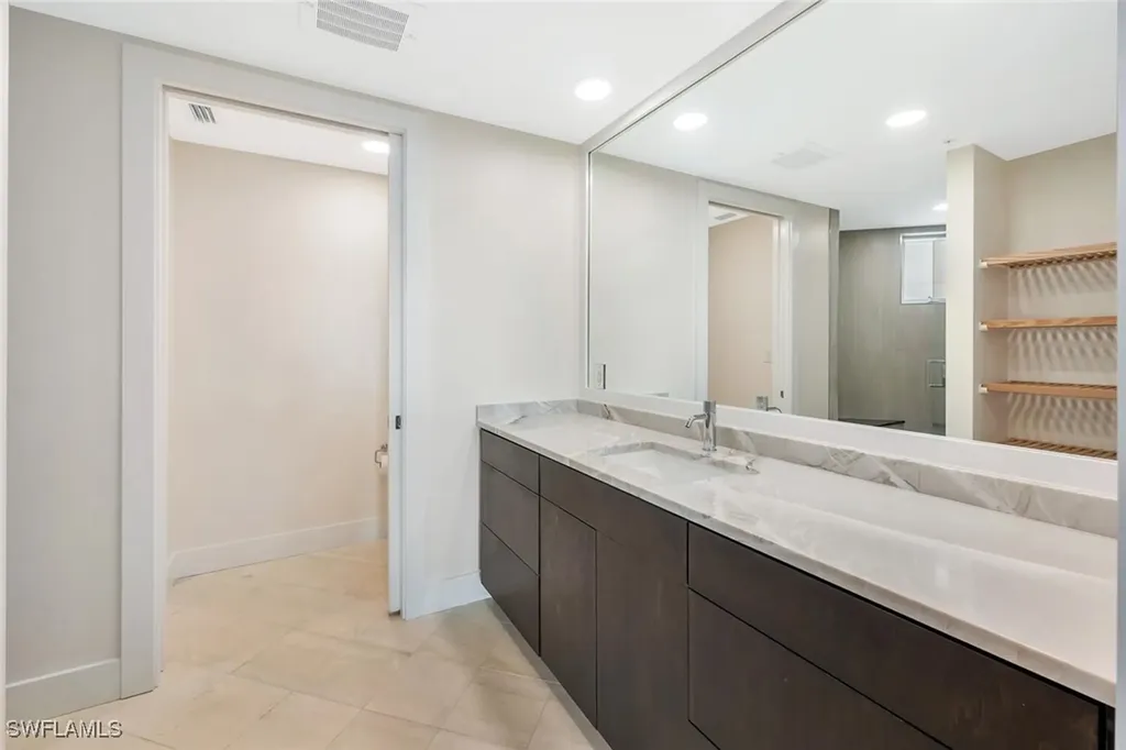 275 Indies Way Naples FL 34110