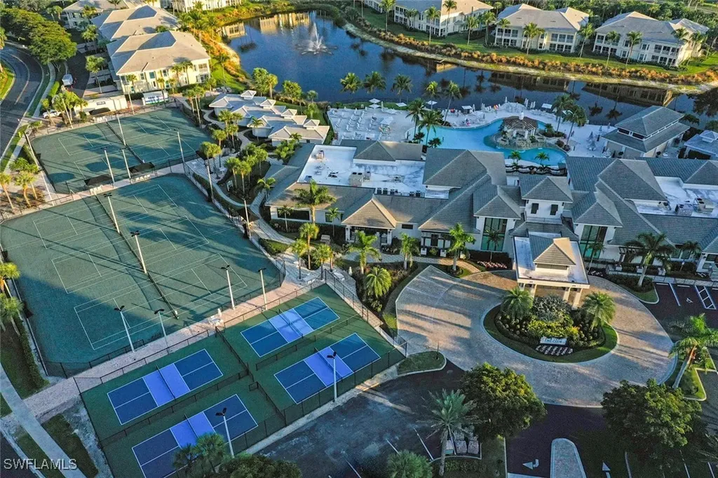 275 Indies Way Naples FL 34110