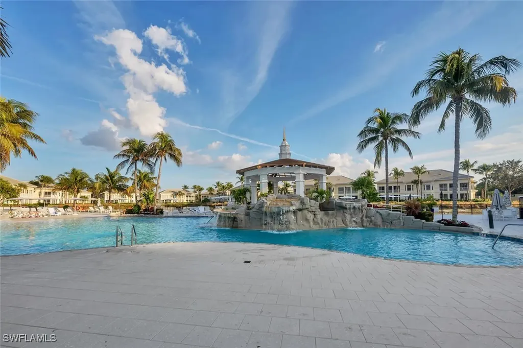 275 Indies Way Naples FL 34110