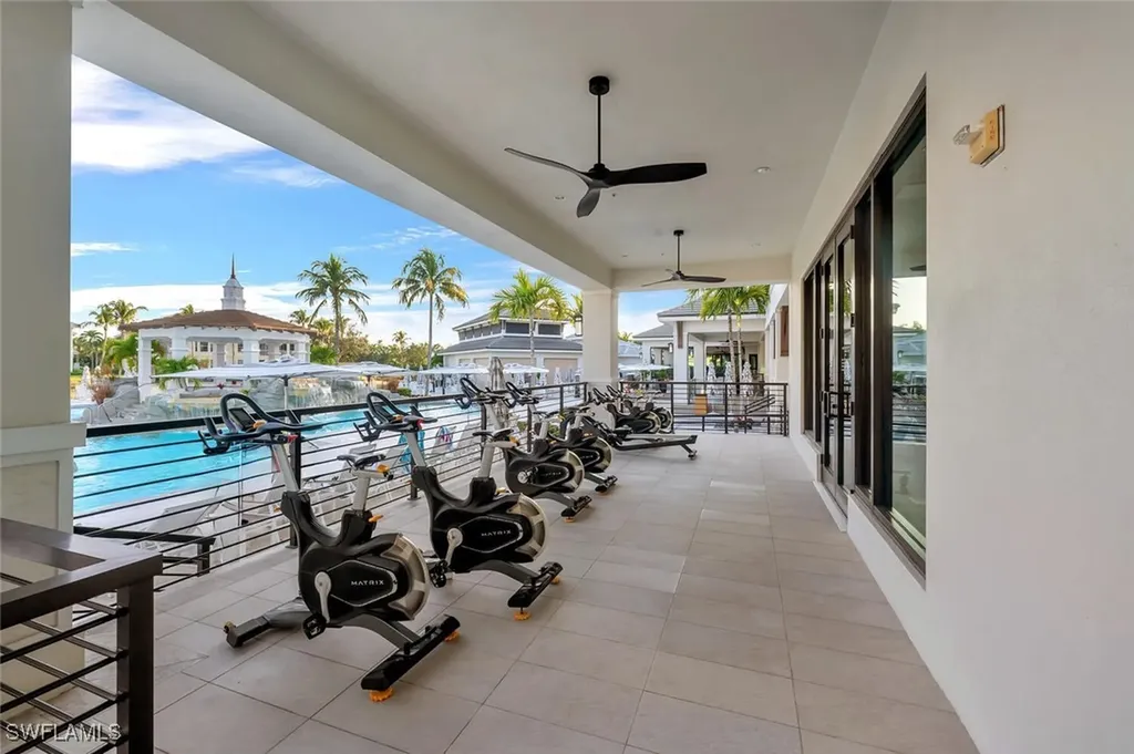 275 Indies Way Naples FL 34110