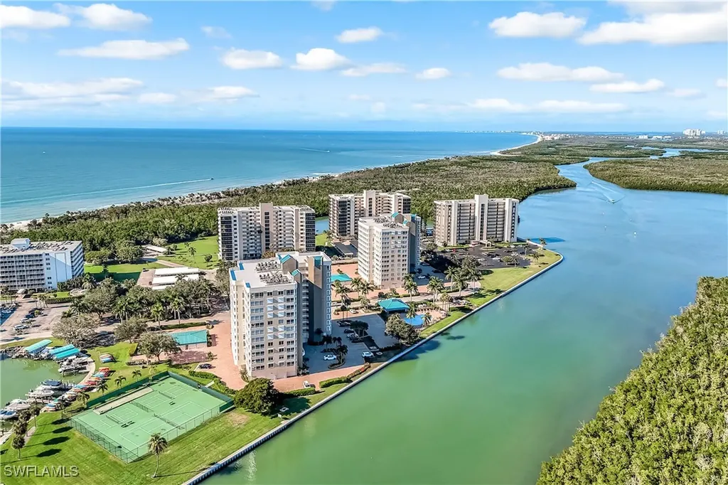 21 Bluebill Avenue Naples FL 34108