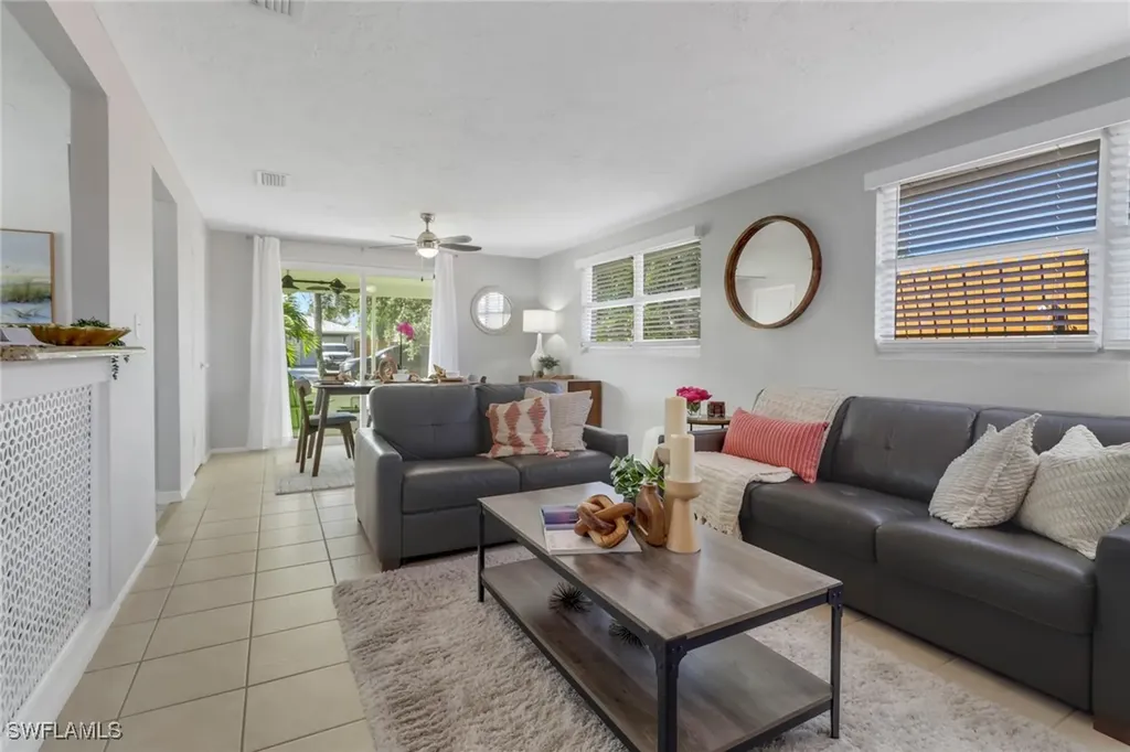 751 100th Avenue N Naples FL 34108