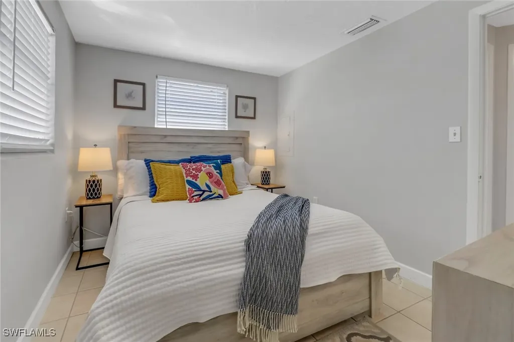 751 100th Avenue N Naples FL 34108