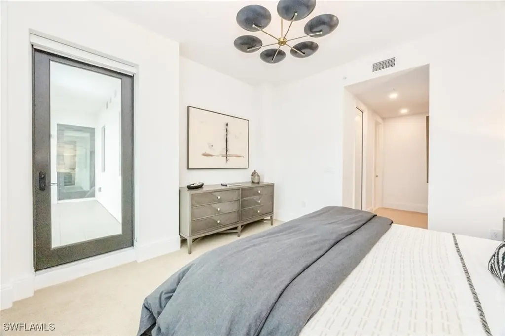 1130 3rd Avenue S Naples FL 34102