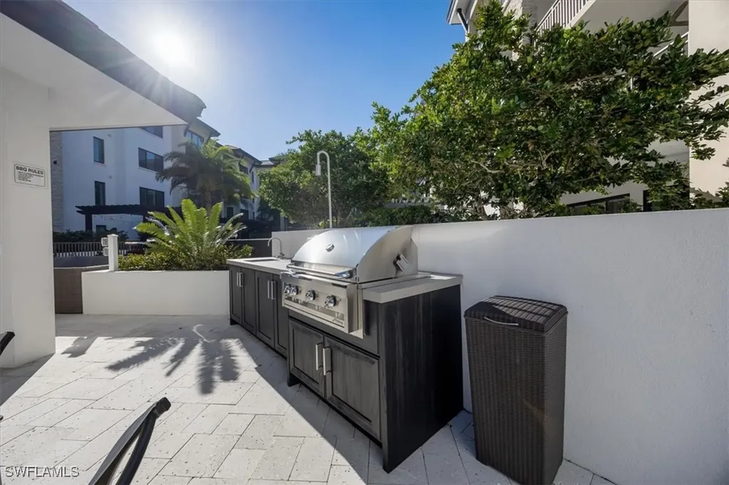 1130 3rd Avenue S Naples FL 34102