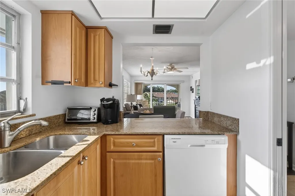 5 High Point Circle W Naples FL 34103