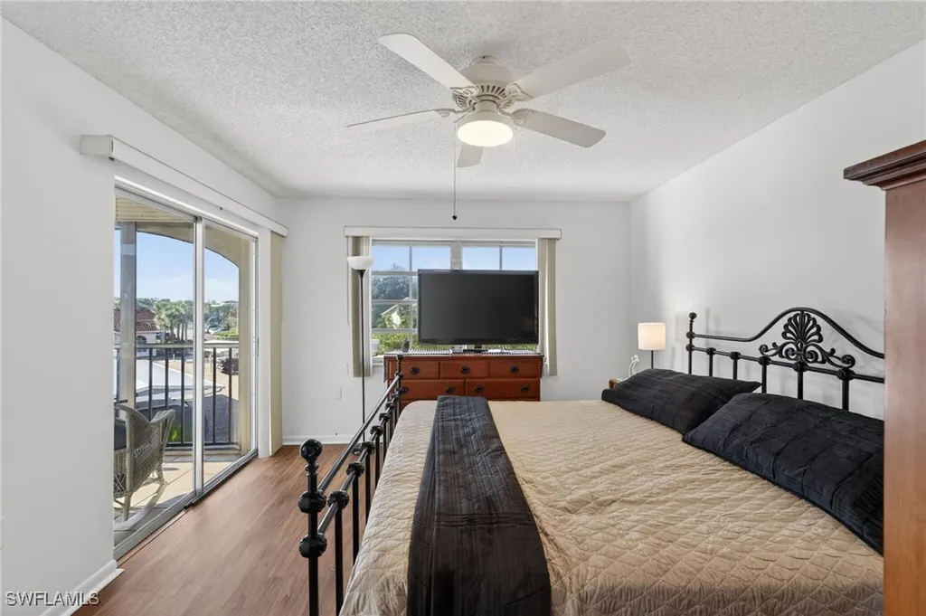 5 High Point Circle W Naples FL 34103