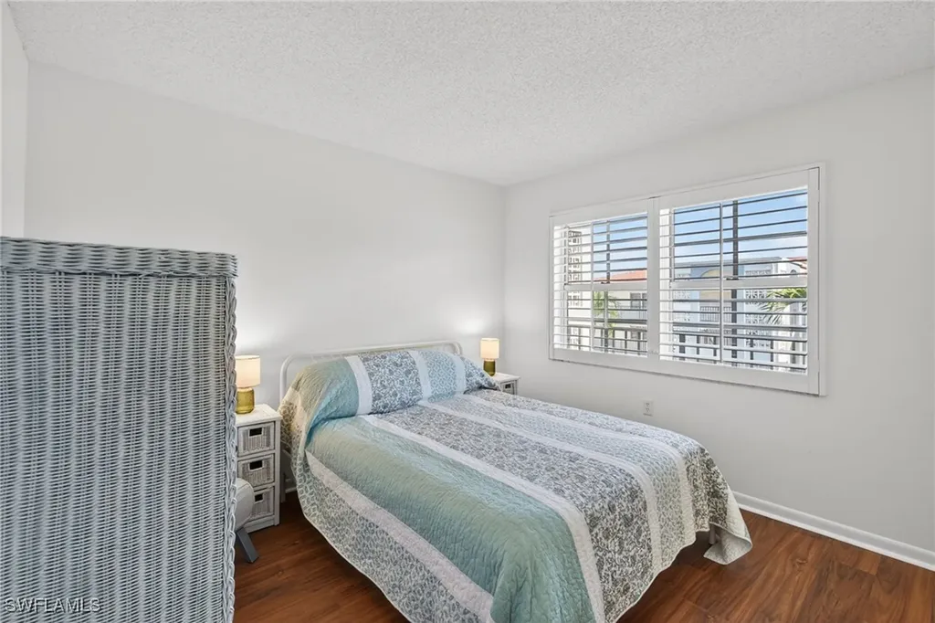 5 High Point Circle W Naples FL 34103
