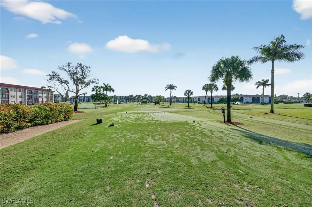 5 High Point Circle W Naples FL 34103