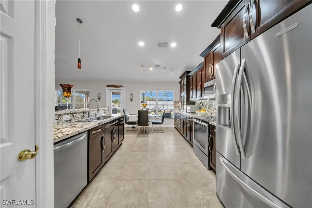 1021 NE 32nd Street Cape Coral FL 33909