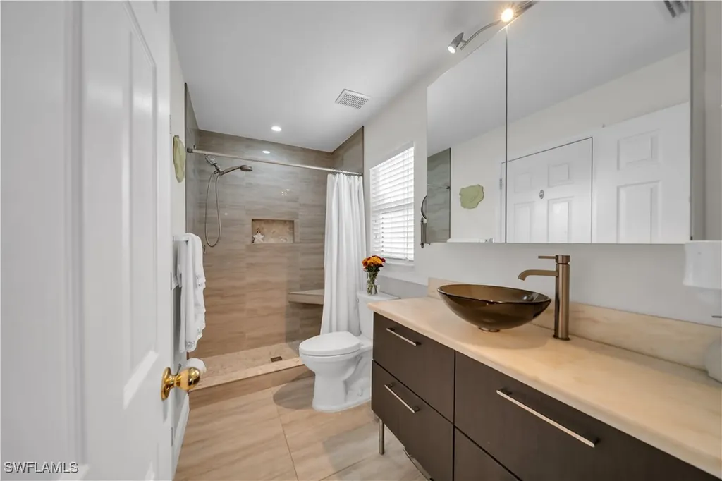 1021 NE 32nd Street Cape Coral FL 33909