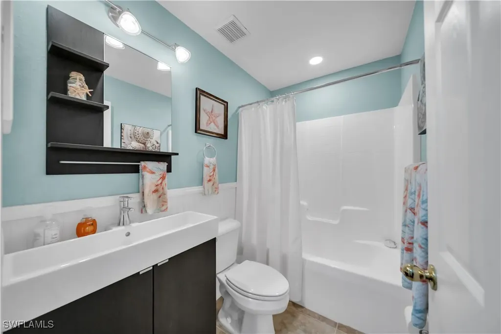 1021 NE 32nd Street Cape Coral FL 33909