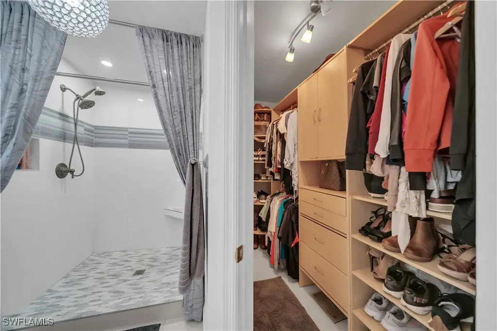 1021 NE 32nd Street Cape Coral FL 33909