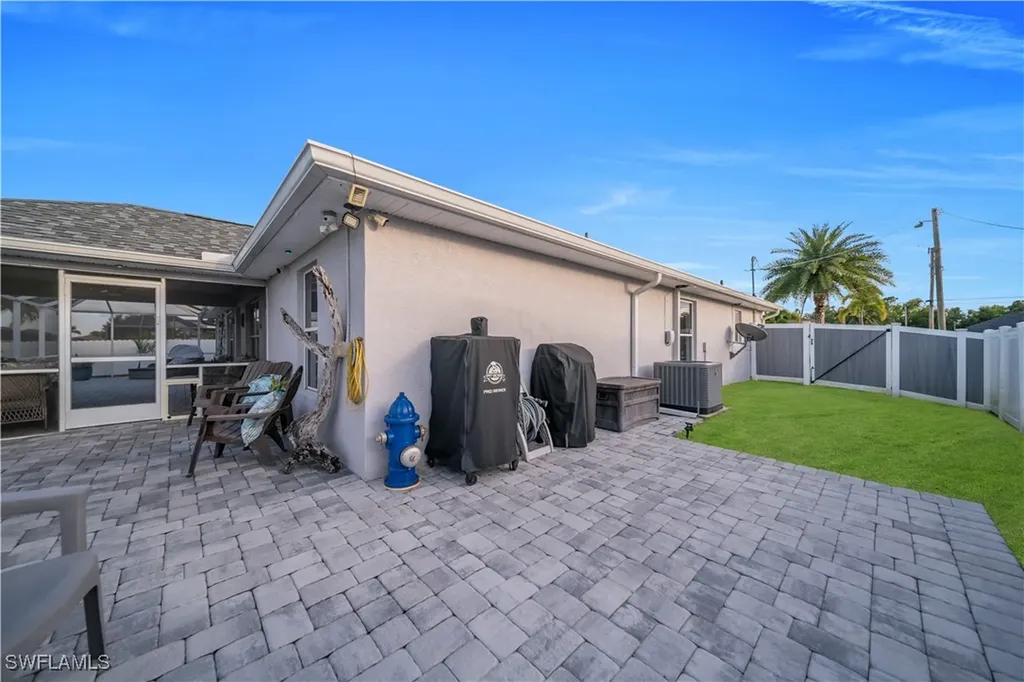 1021 NE 32nd Street Cape Coral FL 33909