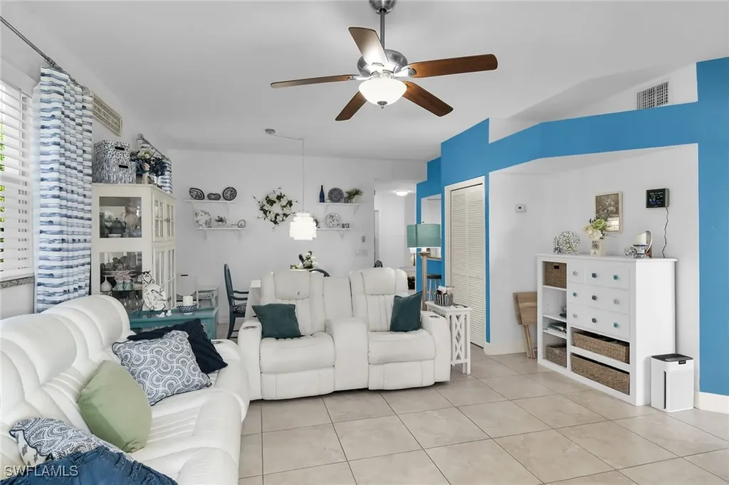 350 Newport Drive Naples FL 34114