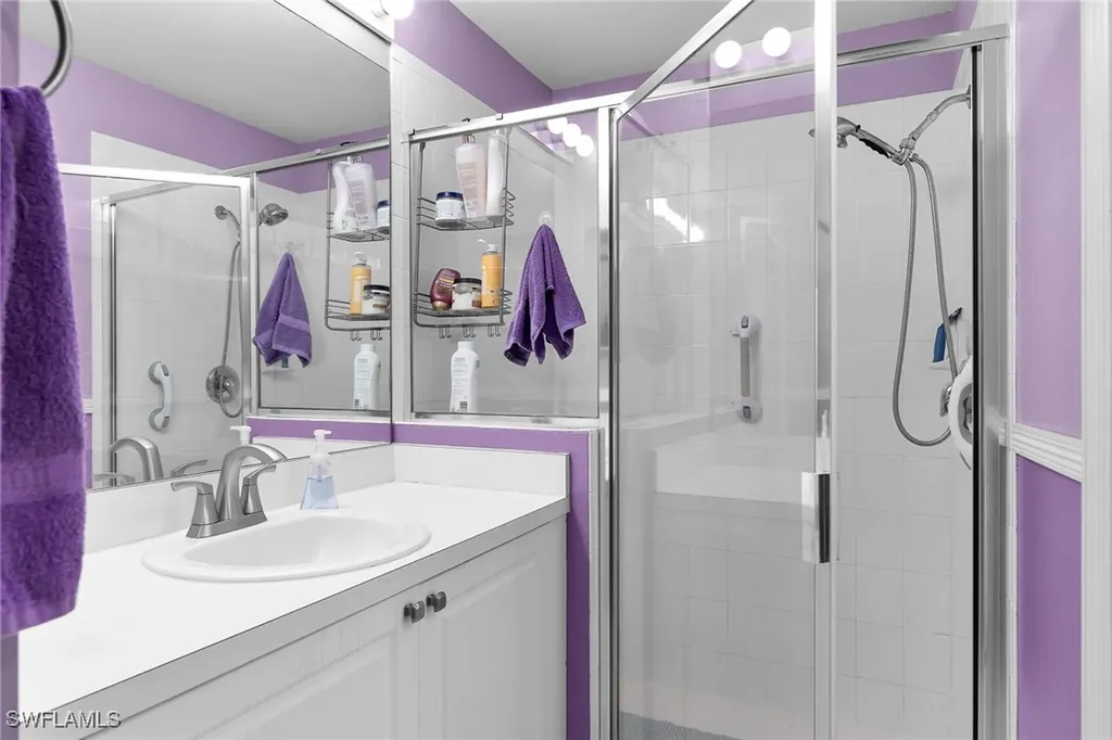 350 Newport Drive Naples FL 34114