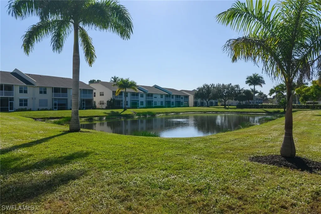 350 Newport Drive Naples FL 34114