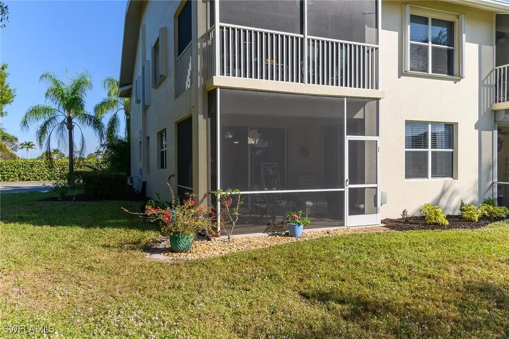 350 Newport Drive Naples FL 34114