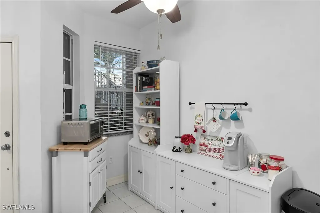 350 Newport Drive Naples FL 34114