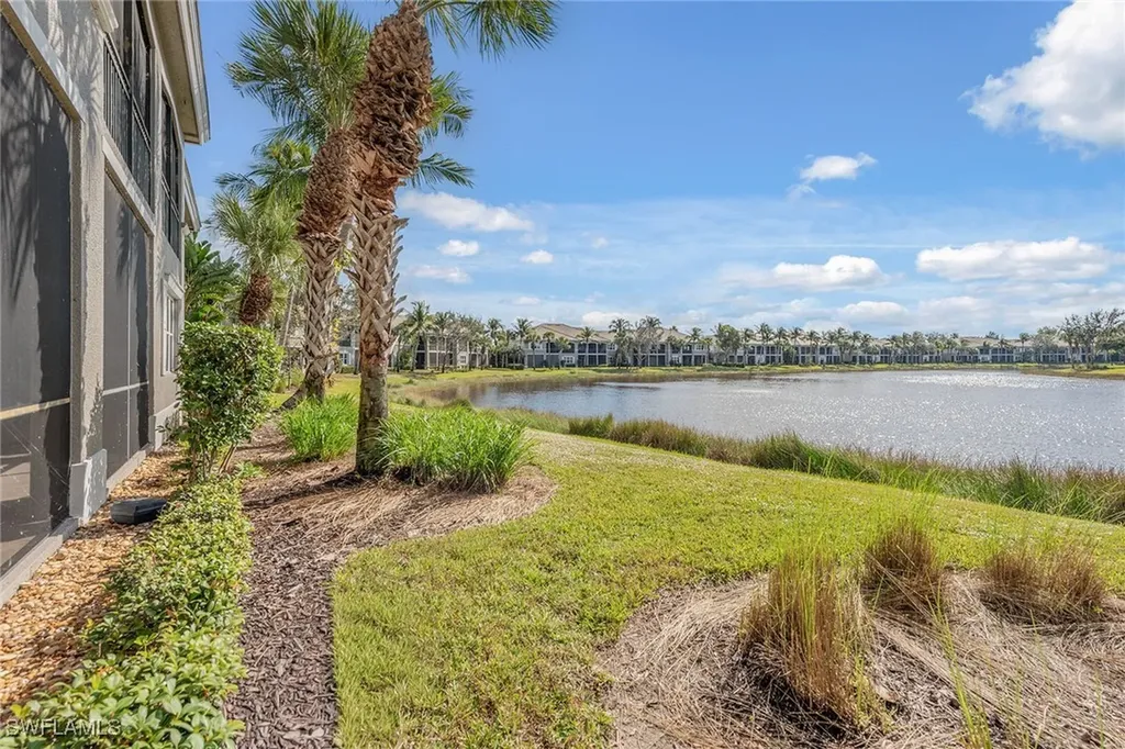 9234 Tesoro Lane Naples FL 34114