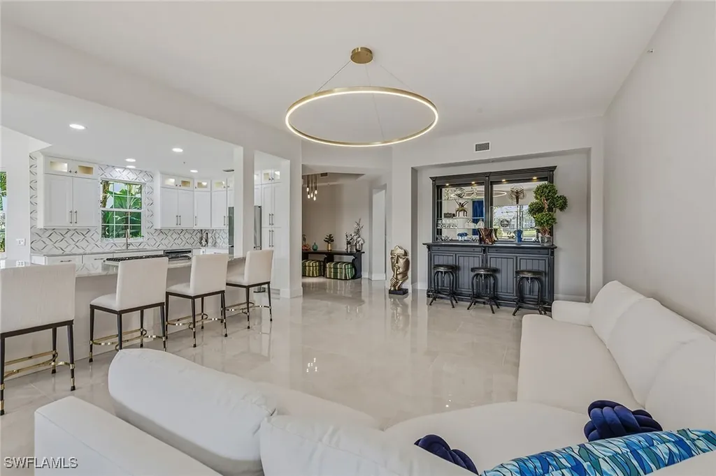 9234 Tesoro Lane Naples FL 34114