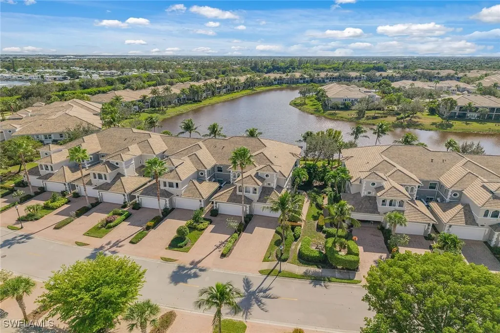 9234 Tesoro Lane Naples FL 34114