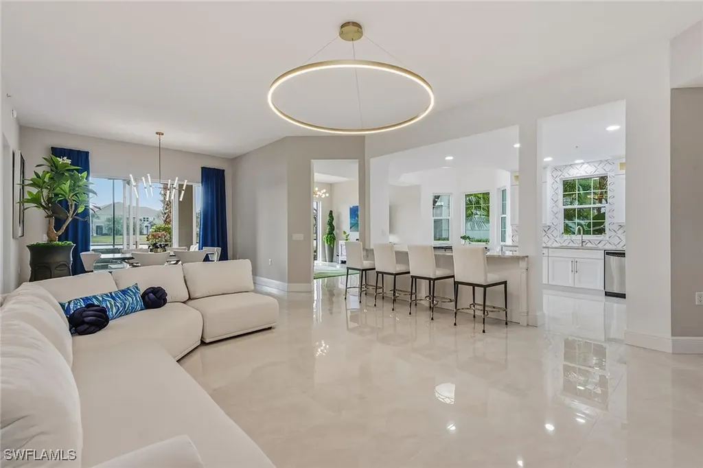 9234 Tesoro Lane Naples FL 34114