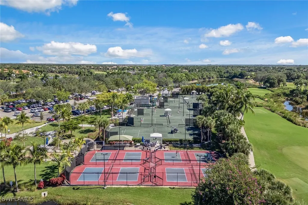 9234 Tesoro Lane Naples FL 34114