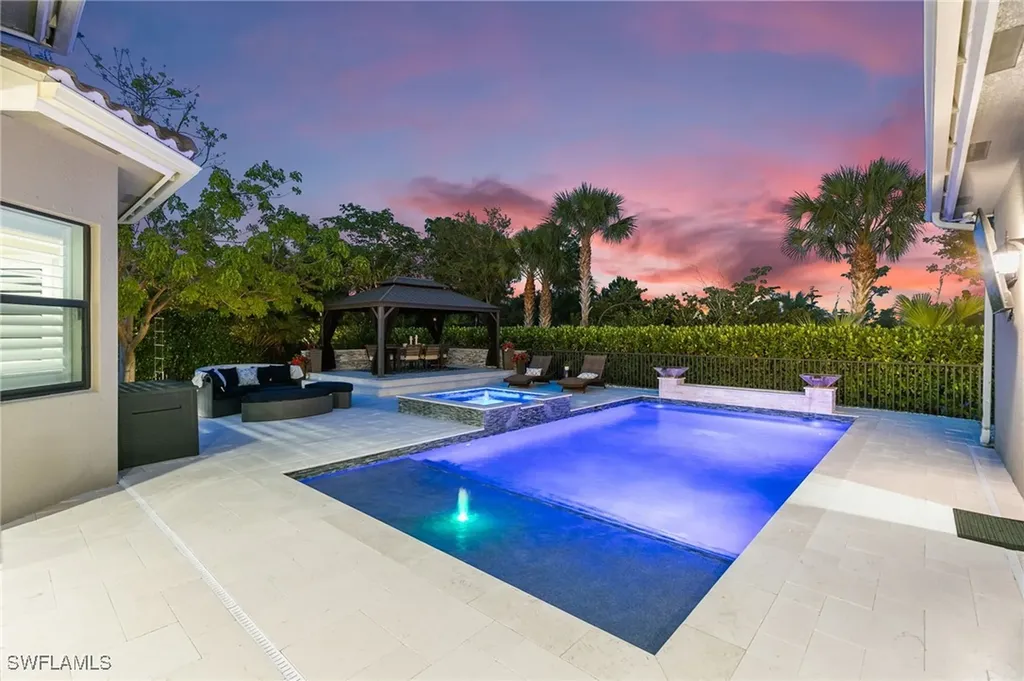 Naples FL, 4605 Azalea Drive