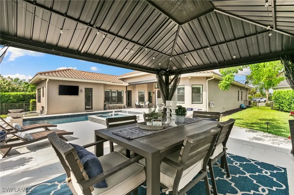 4605 Azalea Drive Naples FL 34119