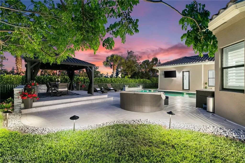 4605 Azalea Drive Naples FL 34119