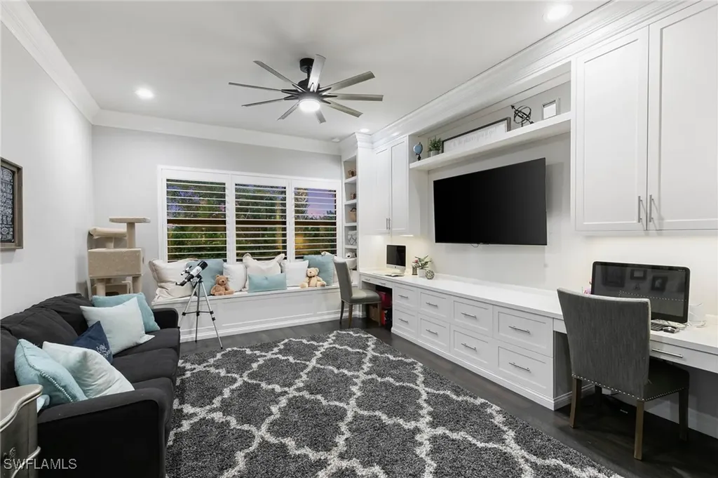 4605 Azalea Drive Naples FL 34119