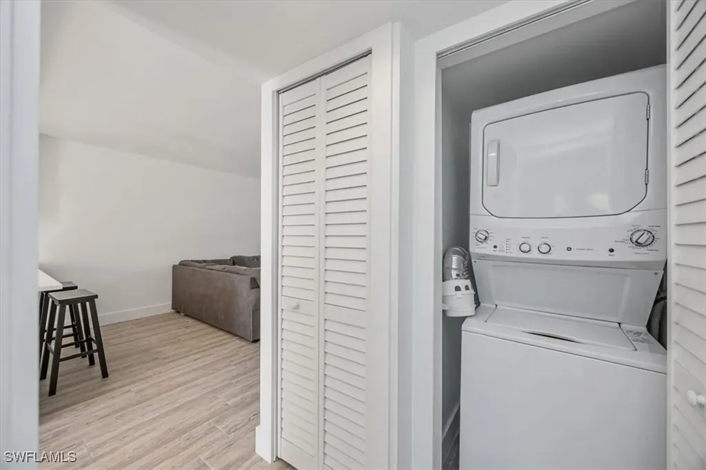 1417 Chesapeake Avenue Naples FL 34102
