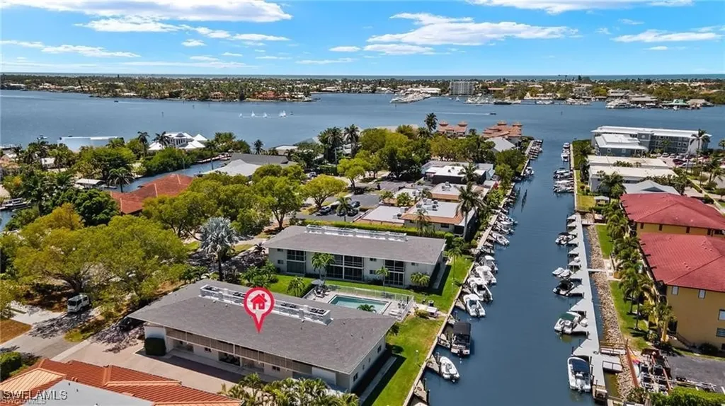 1417 Chesapeake Avenue Naples FL 34102