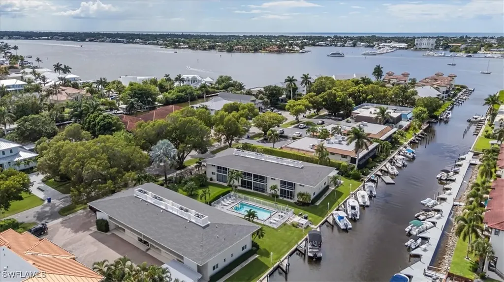1417 Chesapeake Avenue Naples FL 34102