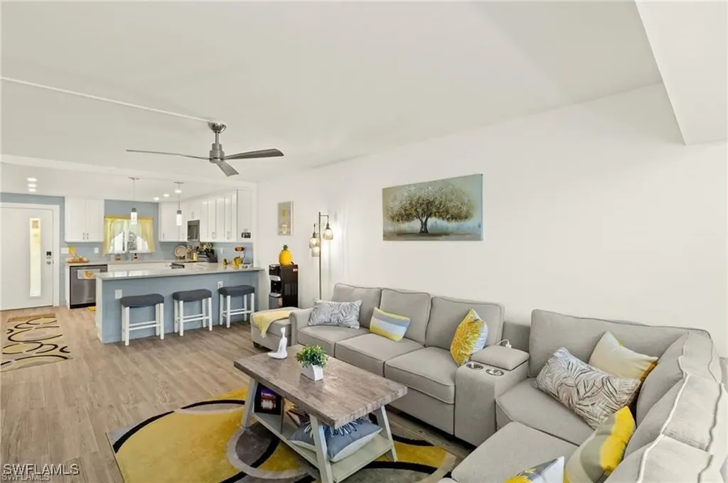 1417 Chesapeake Avenue Naples FL 34102
