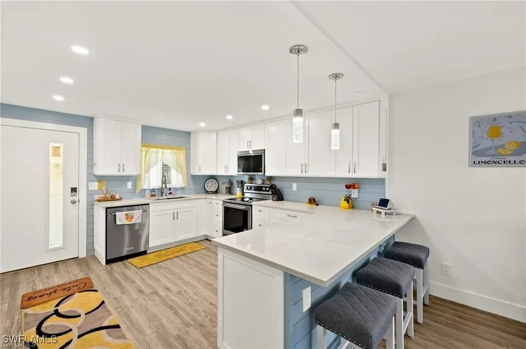 1417 Chesapeake Avenue Naples FL 34102