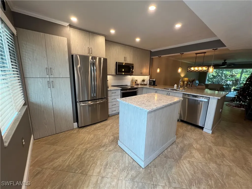 3051 Sandpiper Bay Circle Naples FL 34112