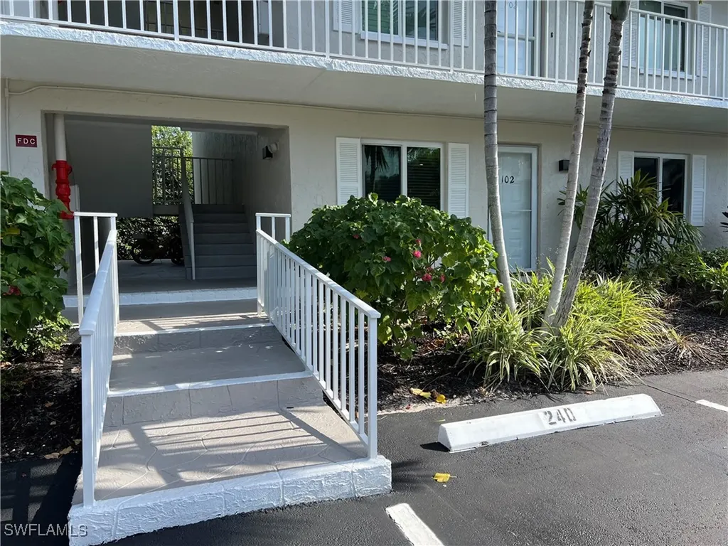 3051 Sandpiper Bay Circle Naples FL 34112