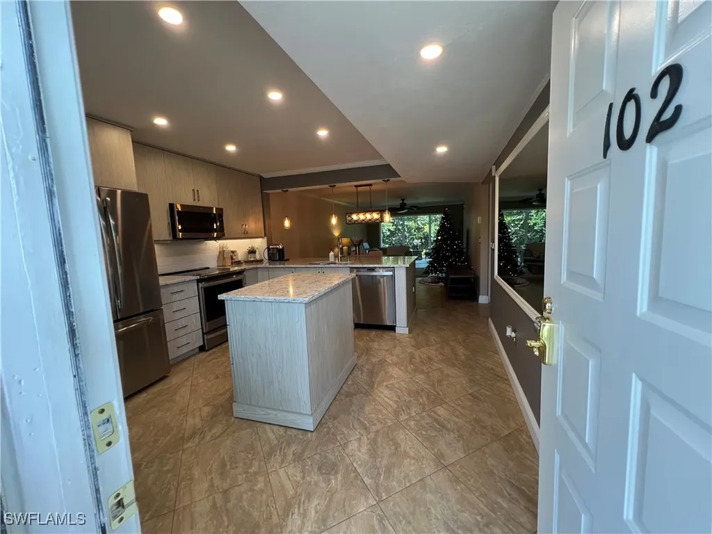 3051 Sandpiper Bay Circle Naples FL 34112