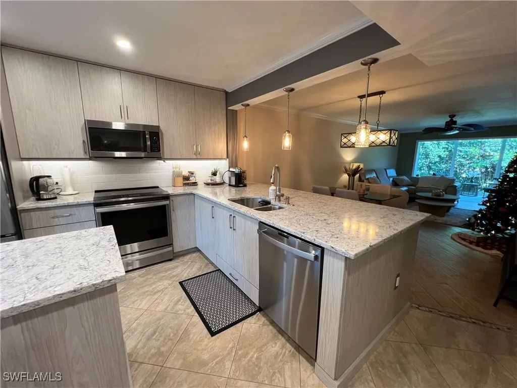 3051 Sandpiper Bay Circle Naples FL 34112